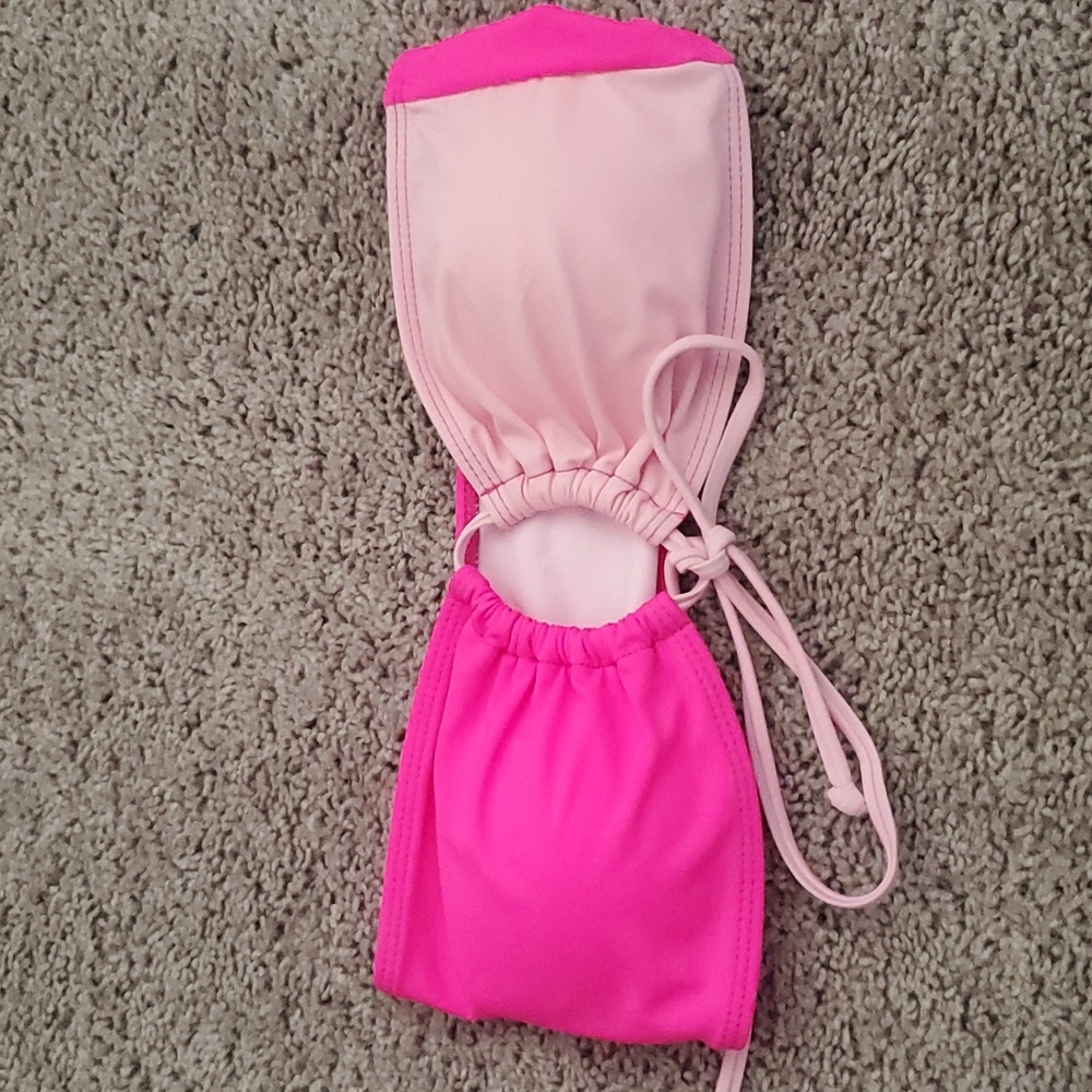Strapless swim top